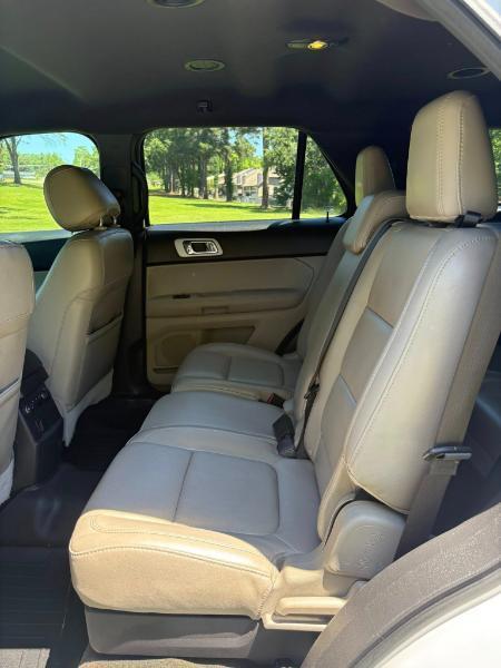 Ford Explorer XLT FWD 2014
