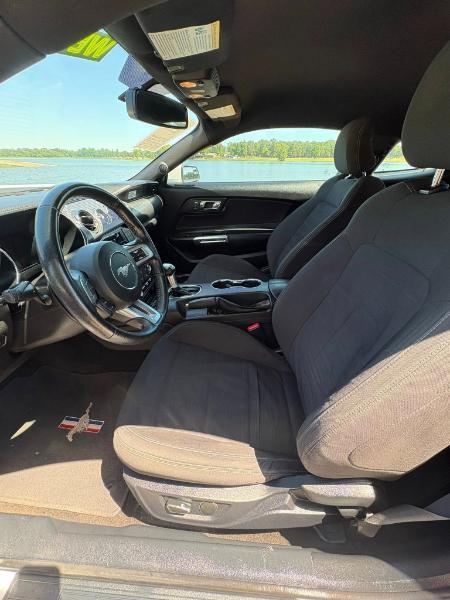 Ford Mustang EcoBoost Coupe 2015