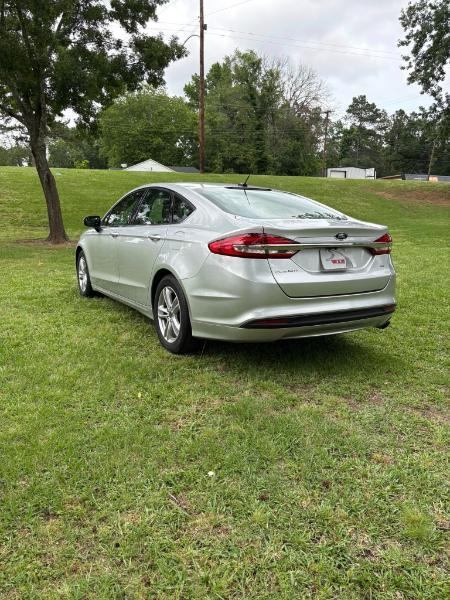 Ford Fusion SE 2018