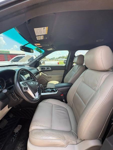 Ford Explorer Limited FWD 2014