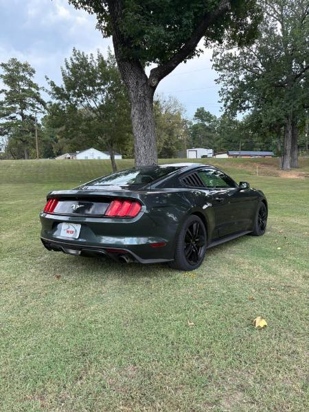Ford Mustang EcoBoost Coupe 2015