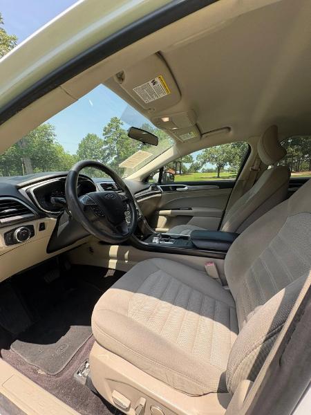 Ford Fusion SE 2017