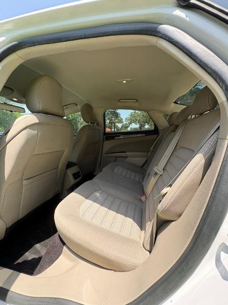 Ford Fusion SE 2017
