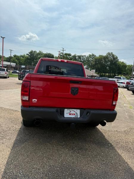 RAM 1500 Tradesman/Express Crew Cab SWB 2WD 2014