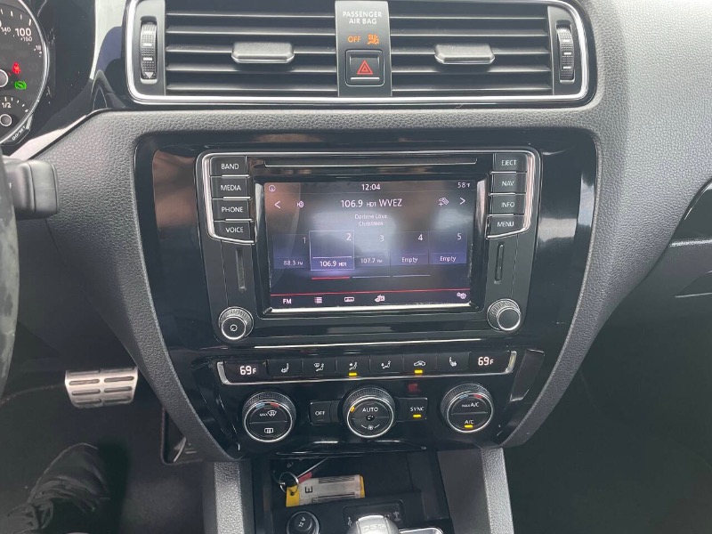 Volkswagen Jetta 2.0T GLI 6A 2017