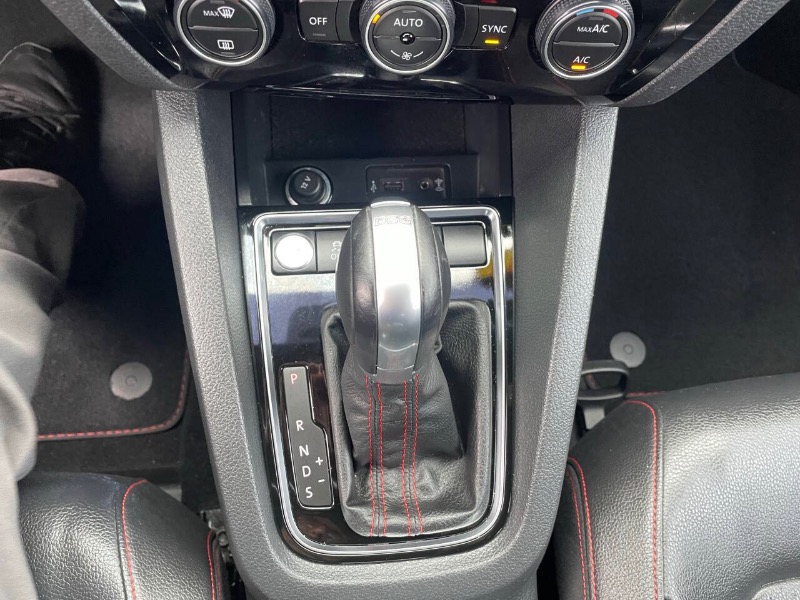 Volkswagen Jetta 2.0T GLI 6A 2017