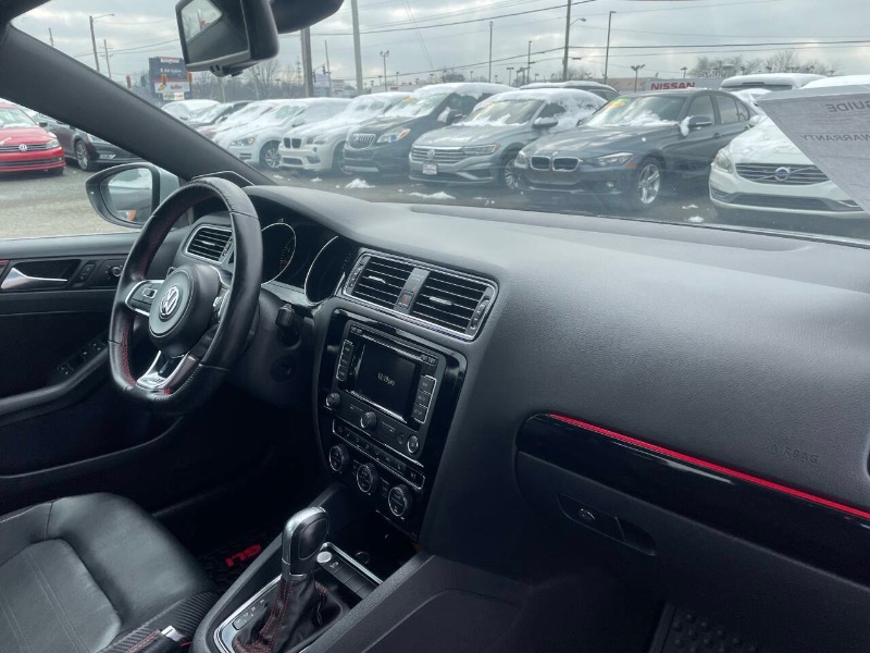 Volkswagen Jetta GLI SE 6A 2015