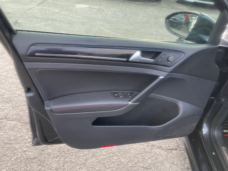 Volkswagen GTI S 6M 4-Door 2015