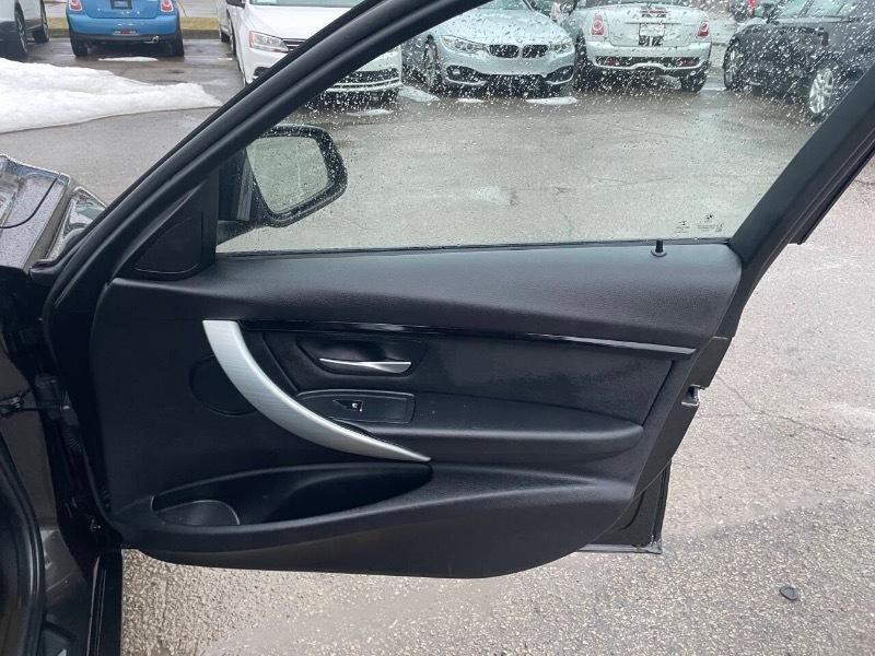 BMW 3-Series 328i SULEV 2016