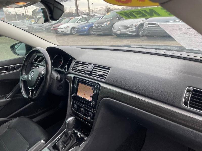 Volkswagen Passat SE 2018