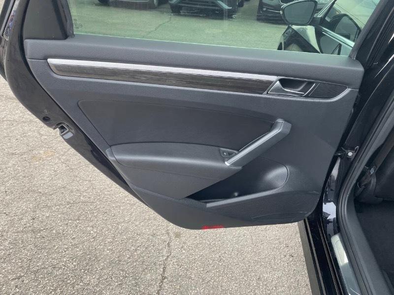 Volkswagen Passat SE 2018