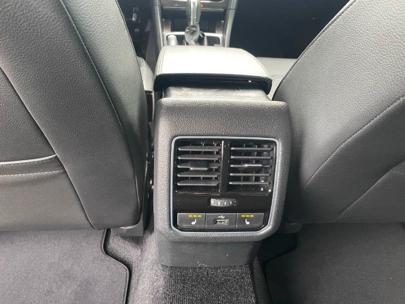 Volkswagen Passat SE 2018