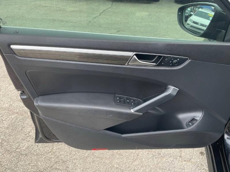 Volkswagen Passat SE 2018