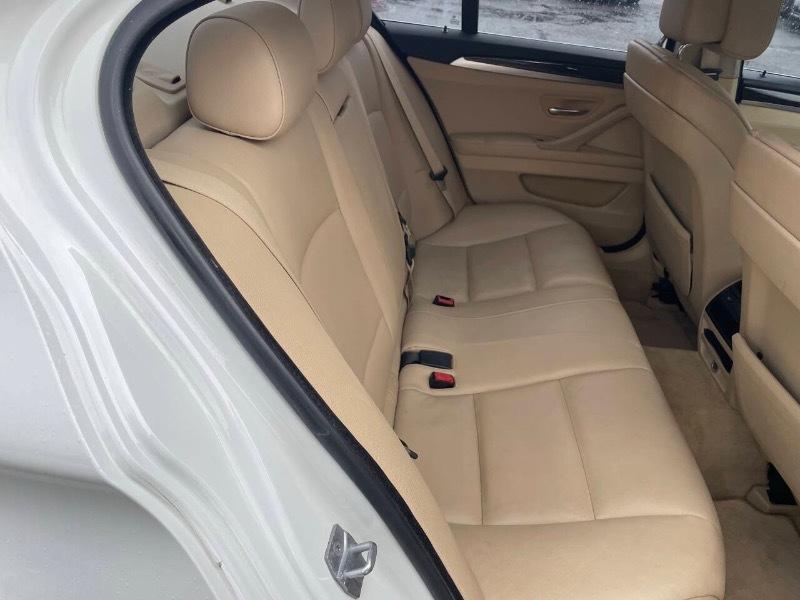 BMW 5-Series 528i xDrive 2013