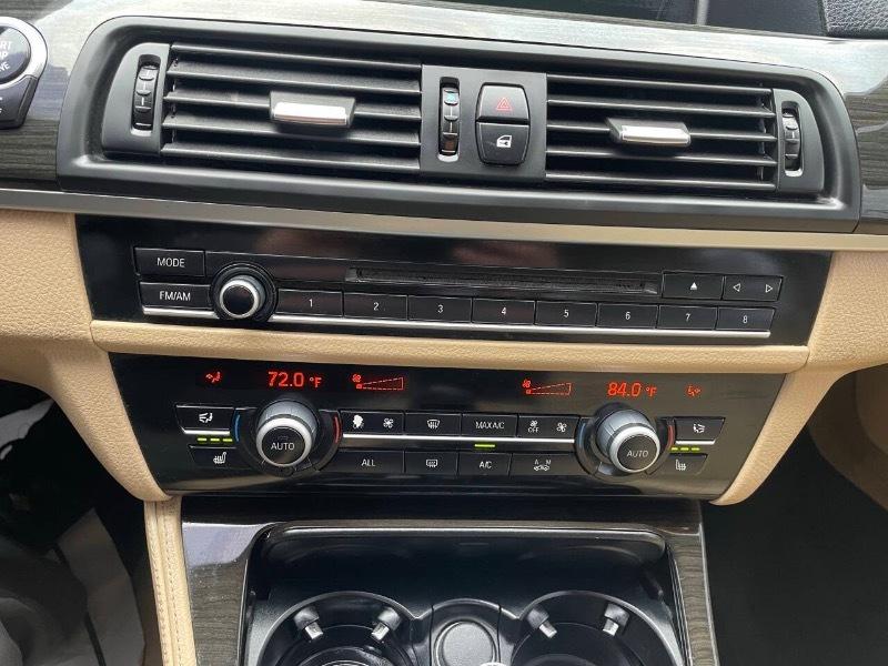 BMW 5-Series 528i xDrive 2013