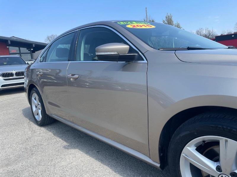 Volkswagen Passat SE 6A 2015