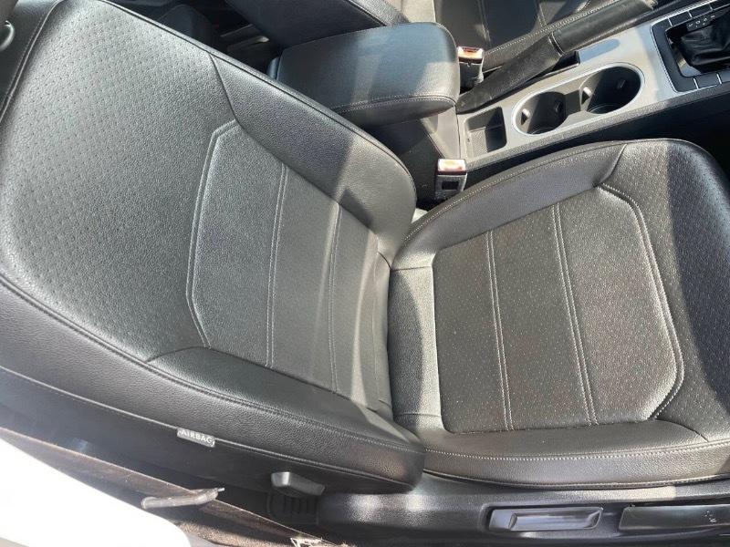 Volkswagen Passat SE 6A 2015