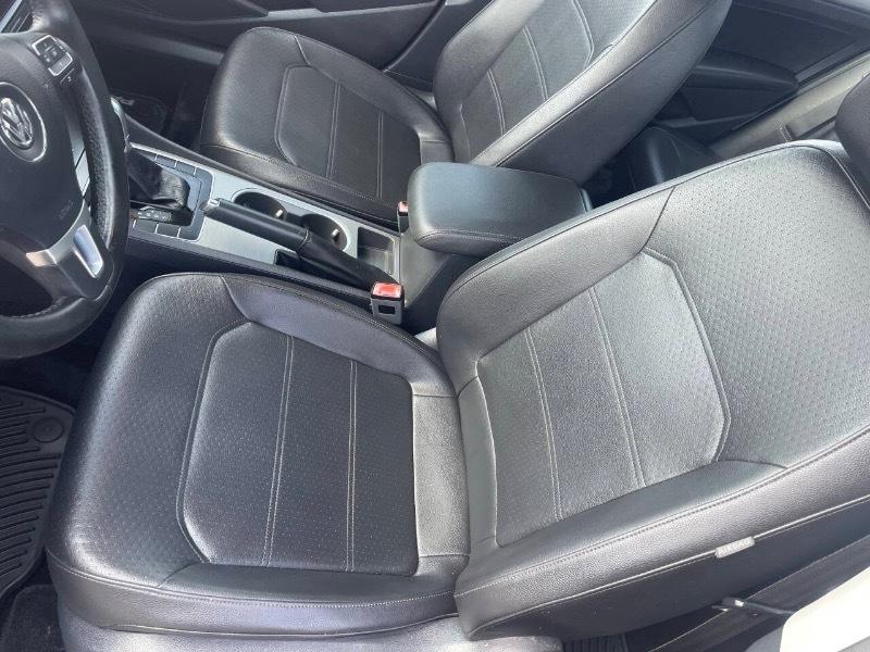 Volkswagen Passat SE 6A 2015