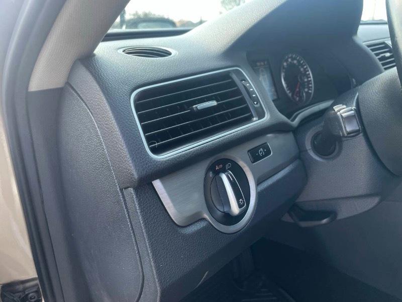 Volkswagen Passat SE 6A 2015