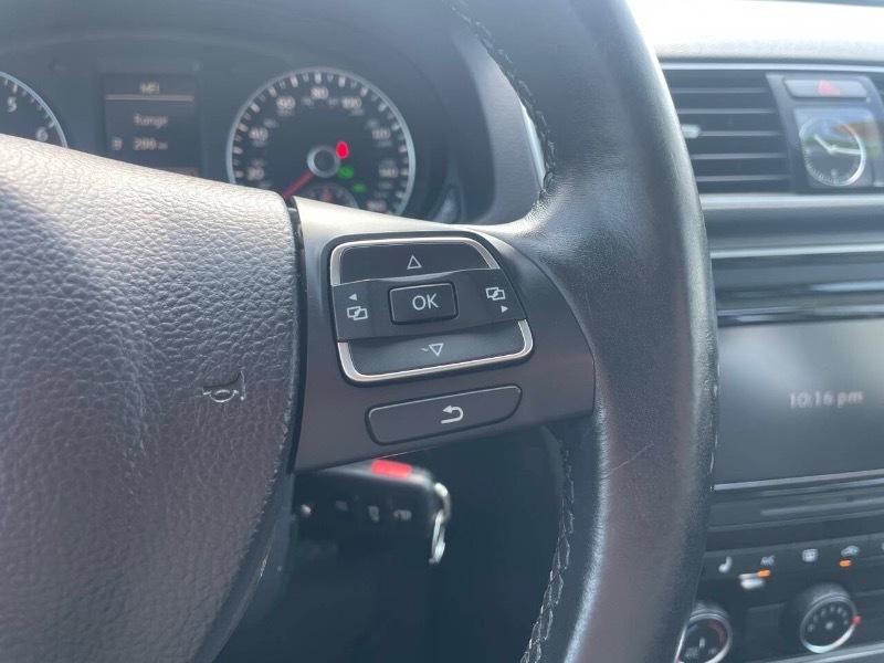 Volkswagen Passat SE 6A 2015