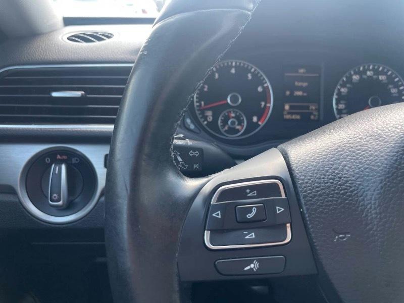 Volkswagen Passat SE 6A 2015