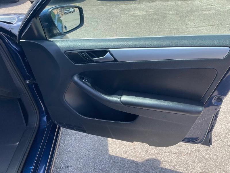 Volkswagen Jetta SE 2014