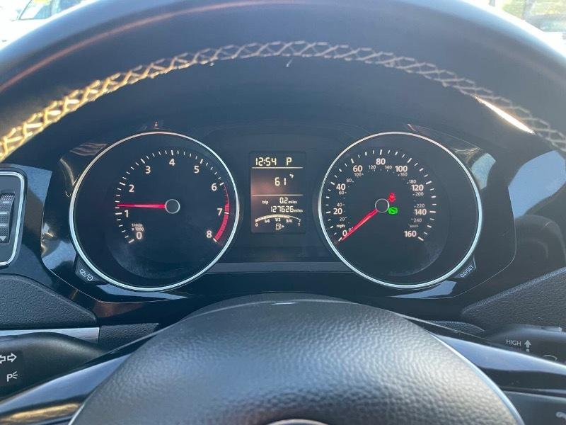 Volkswagen Jetta SE 6A 2016