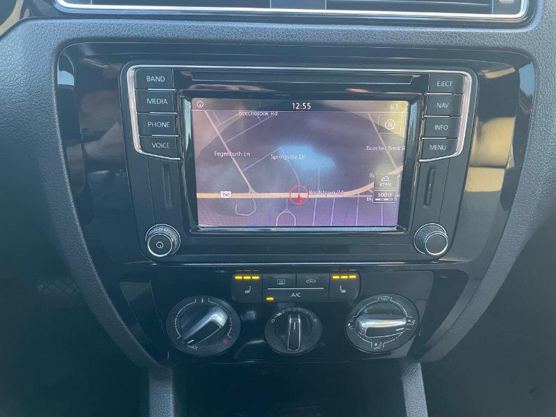 Volkswagen Jetta SE 6A 2016