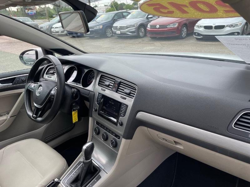 Volkswagen Golf TSI S 6A 2015