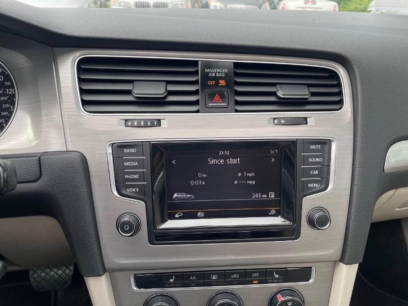 Volkswagen Golf TSI S 6A 2015