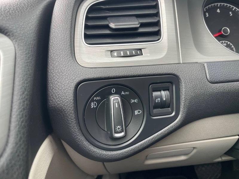 Volkswagen Golf TSI S 6A 2015
