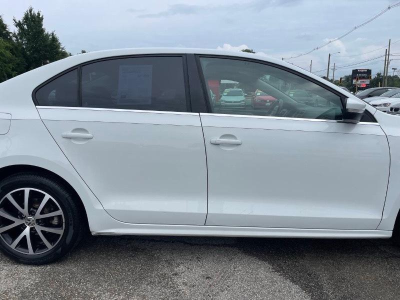 Volkswagen Jetta 1.4T SE 6A 2017