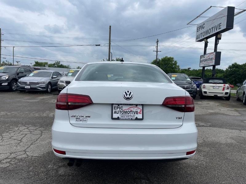 Volkswagen Jetta 1.4T SE 6A 2017