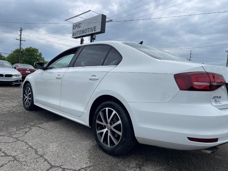 Volkswagen Jetta 1.4T SE 6A 2017