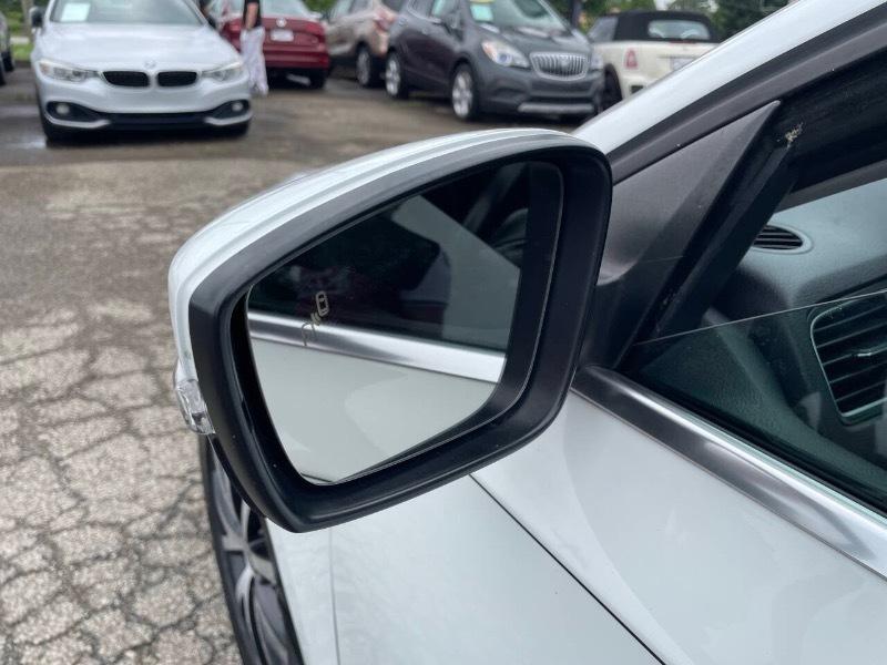 Volkswagen Jetta 1.4T SE 6A 2017