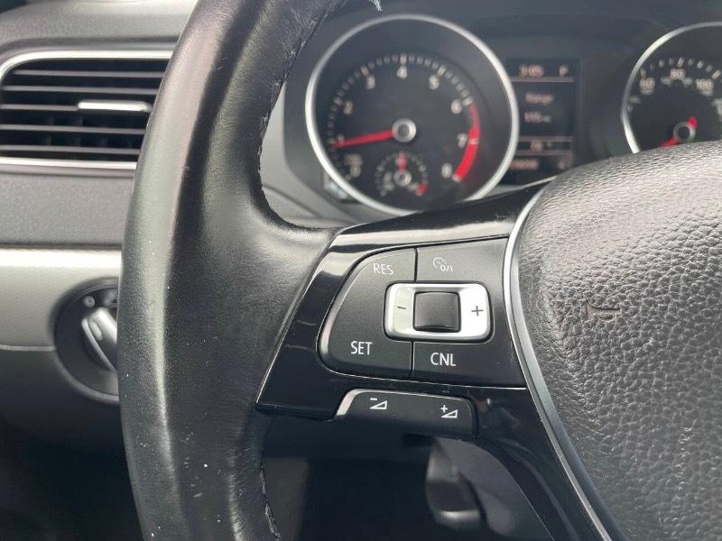Volkswagen Jetta 1.4T SE 6A 2017