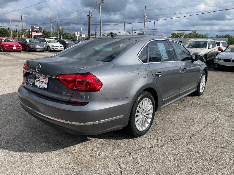 Volkswagen Passat SE 6A 2016