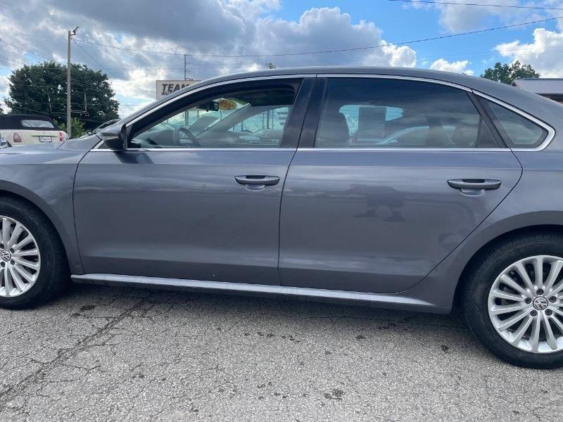 Volkswagen Passat SE 6A 2016
