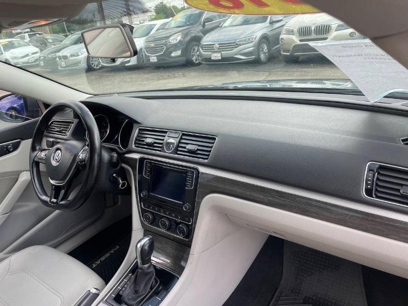 Volkswagen Passat SE 6A 2016