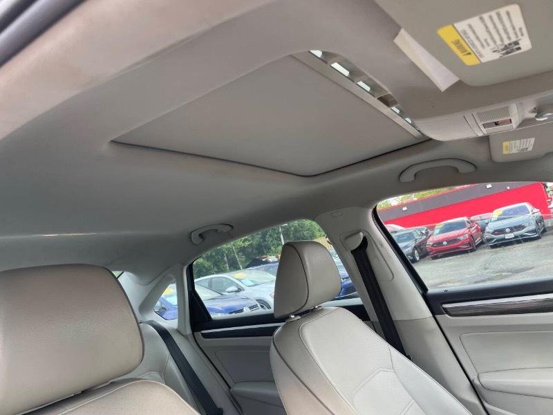 Volkswagen Passat SE 6A 2016