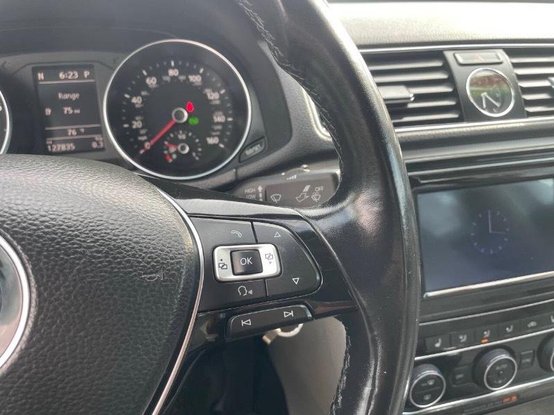 Volkswagen Passat SE 6A 2016