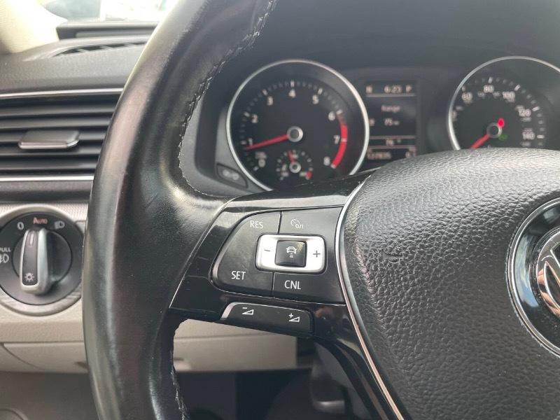 Volkswagen Passat SE 6A 2016