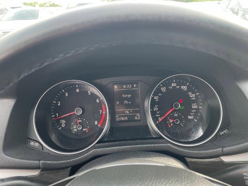 Volkswagen Passat SE 6A 2016
