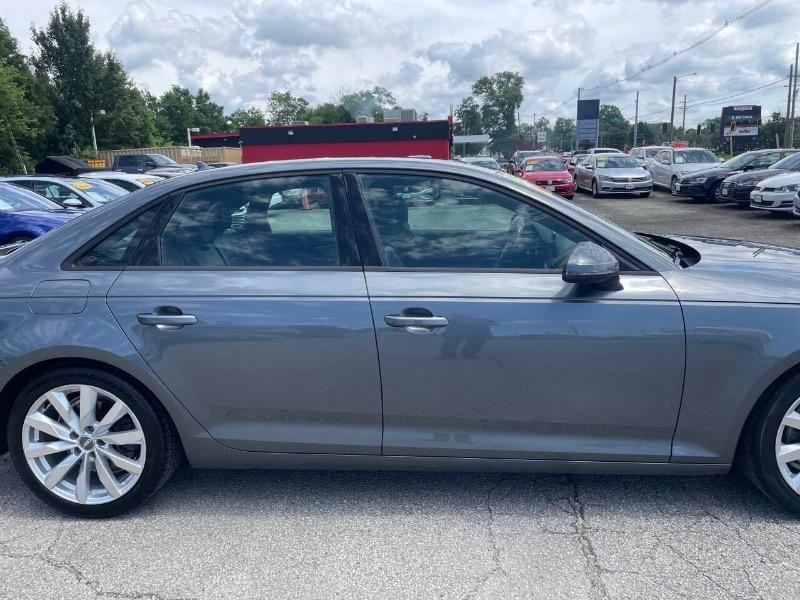 Audi A4 2.0T Premium Sedan 2017