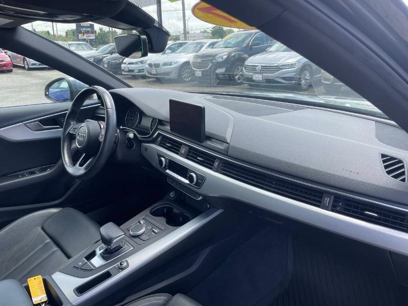 Audi A4 2.0T Premium Sedan 2017