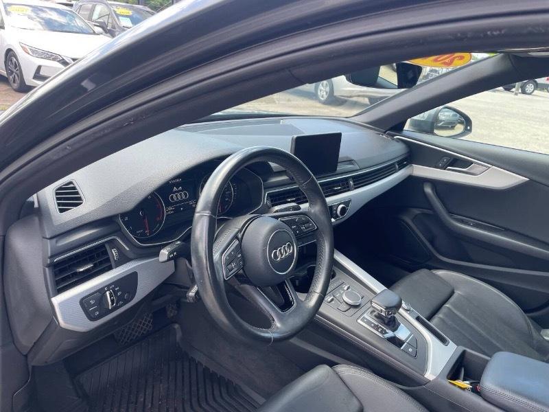 Audi A4 2.0T Premium Sedan 2017