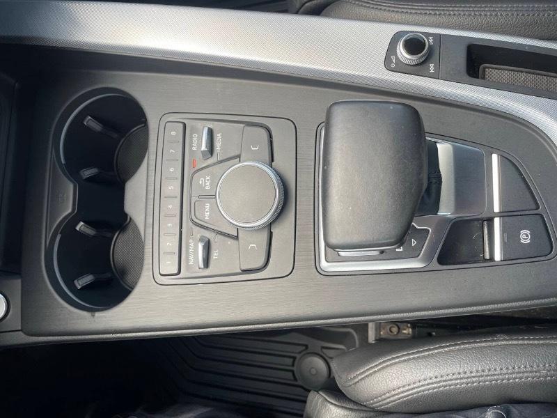 Audi A4 2.0T Premium Sedan 2017