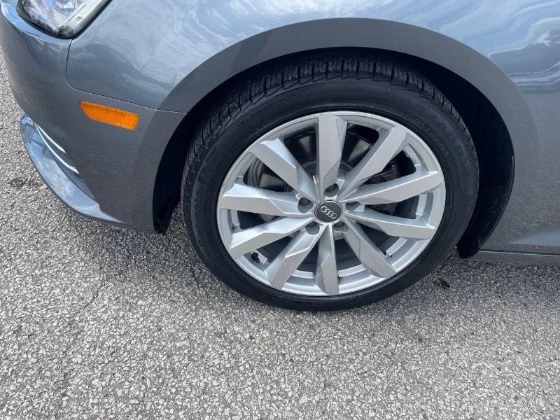 Audi A4 2.0T Premium Sedan 2017