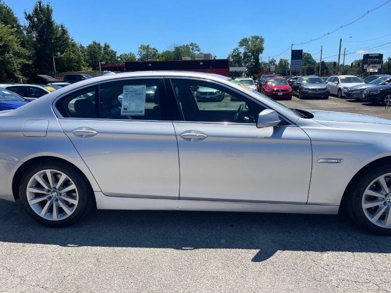 BMW 5-Series 528i xDrive 2013