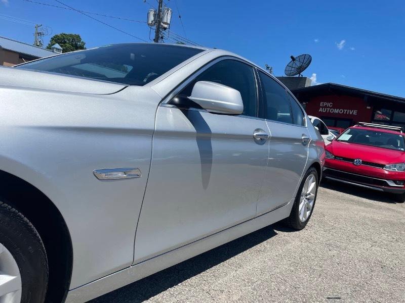 BMW 5-Series 528i xDrive 2013